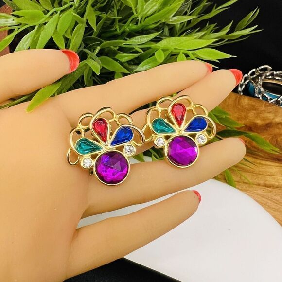 Vintage Multi Color Blue Red Green Pink Clear Rhinestone Clip On Earrings 1167 - Picture 2 of 7